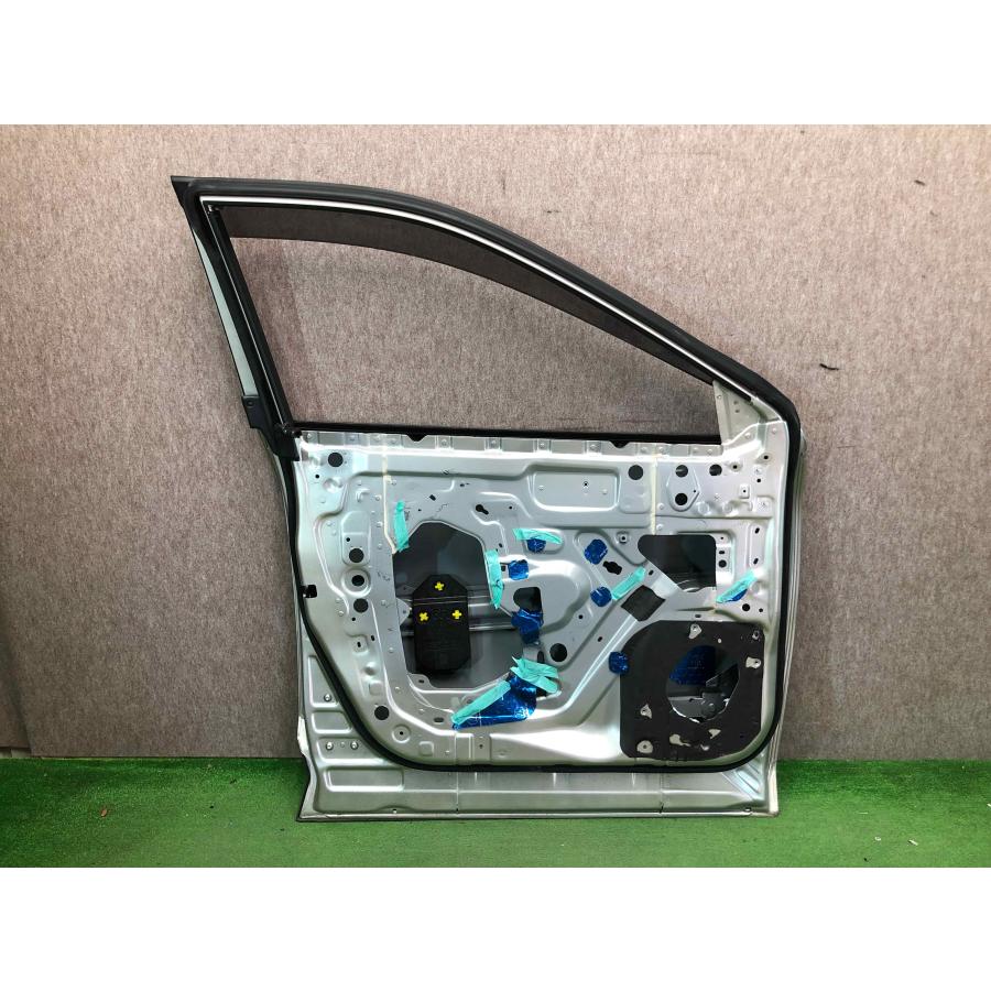 日産 X-TRAIL/エクストレイル T33/SNT33 純正 左フロントドア : 拓海