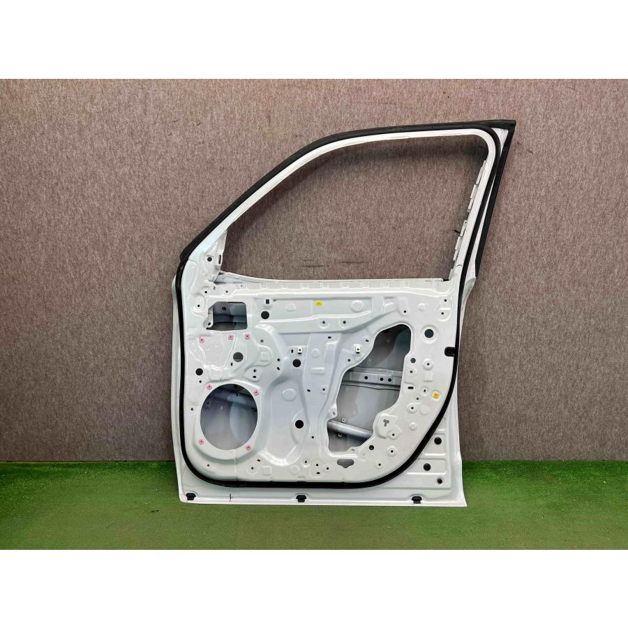 トヨタ ランドクルーザー 300系 純正 右 フロントドア FJA300W/VJA300W