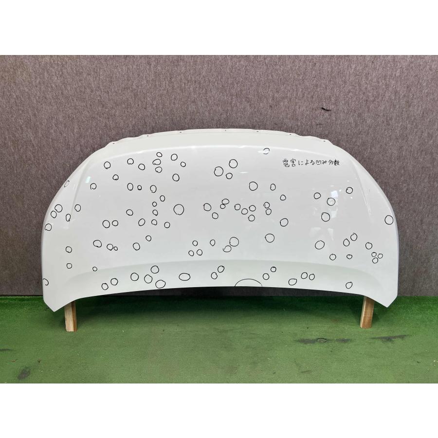 トヨタ　ヴォクシー70 純正 ボンネット フードパール白　ベース トヨタ ヴォクシー 90系 純正 ボンネット/フードパネル ZWR90W/ZWR95W