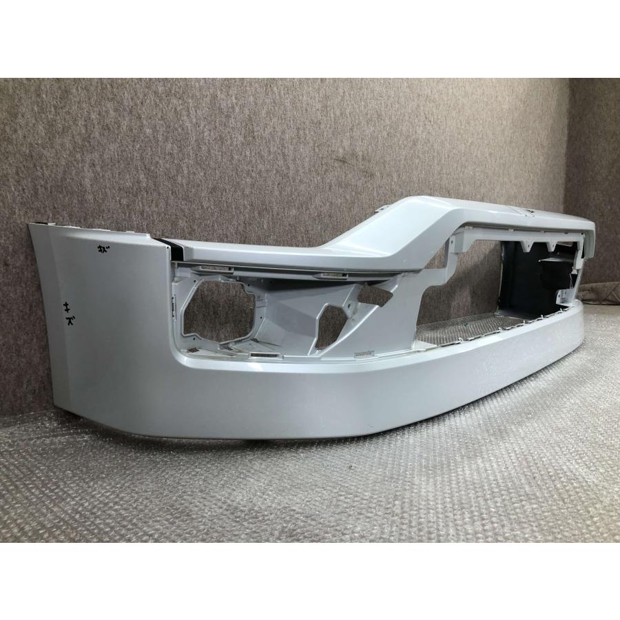 三菱 デリカ D:5 D5 アーバンギア CV1W 後期 純正 フロントバンパー