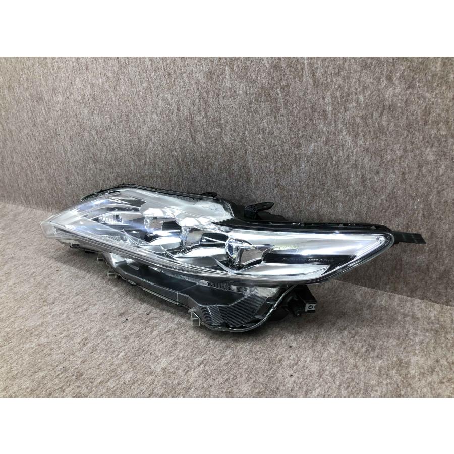 60ハリアー 純正 左ヘッドライト ハリアー 60 前期 ヘッドランプ 左