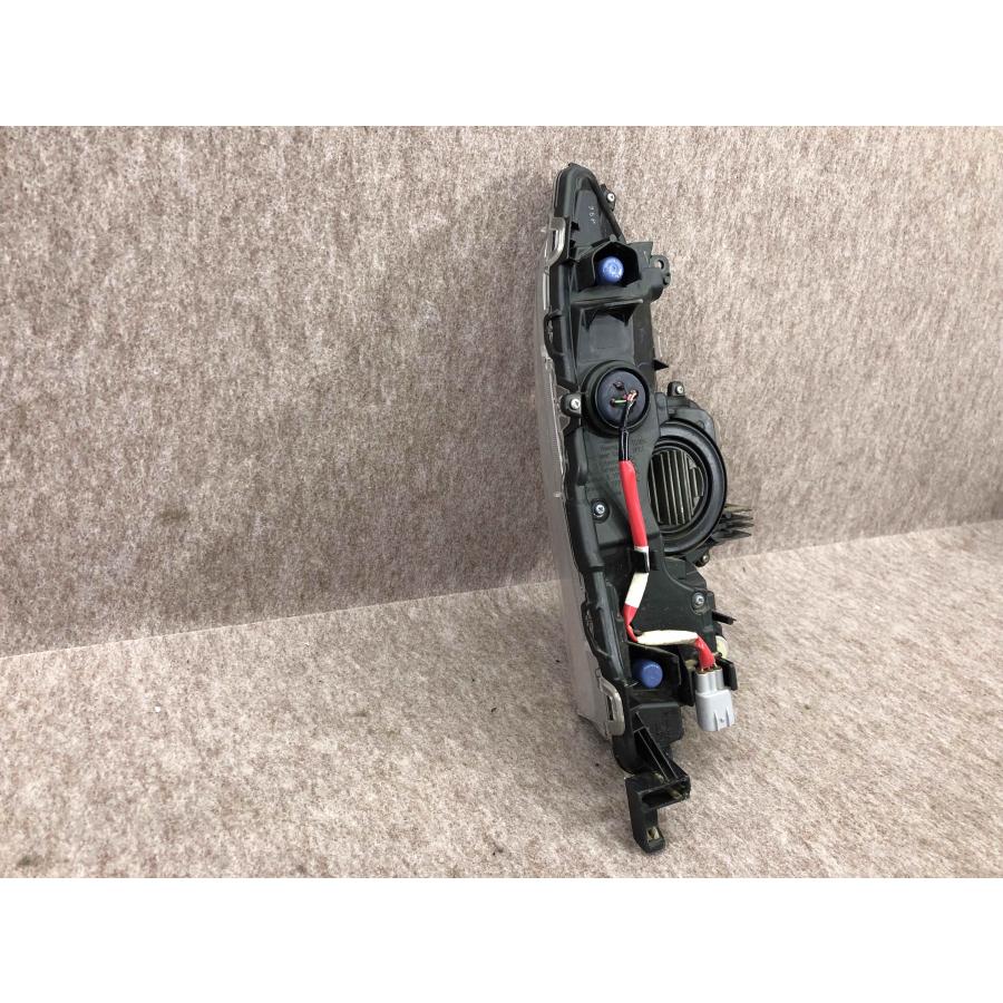 美品 磨き済み プリウス PHV 左 フロント ターンシグナルランプ