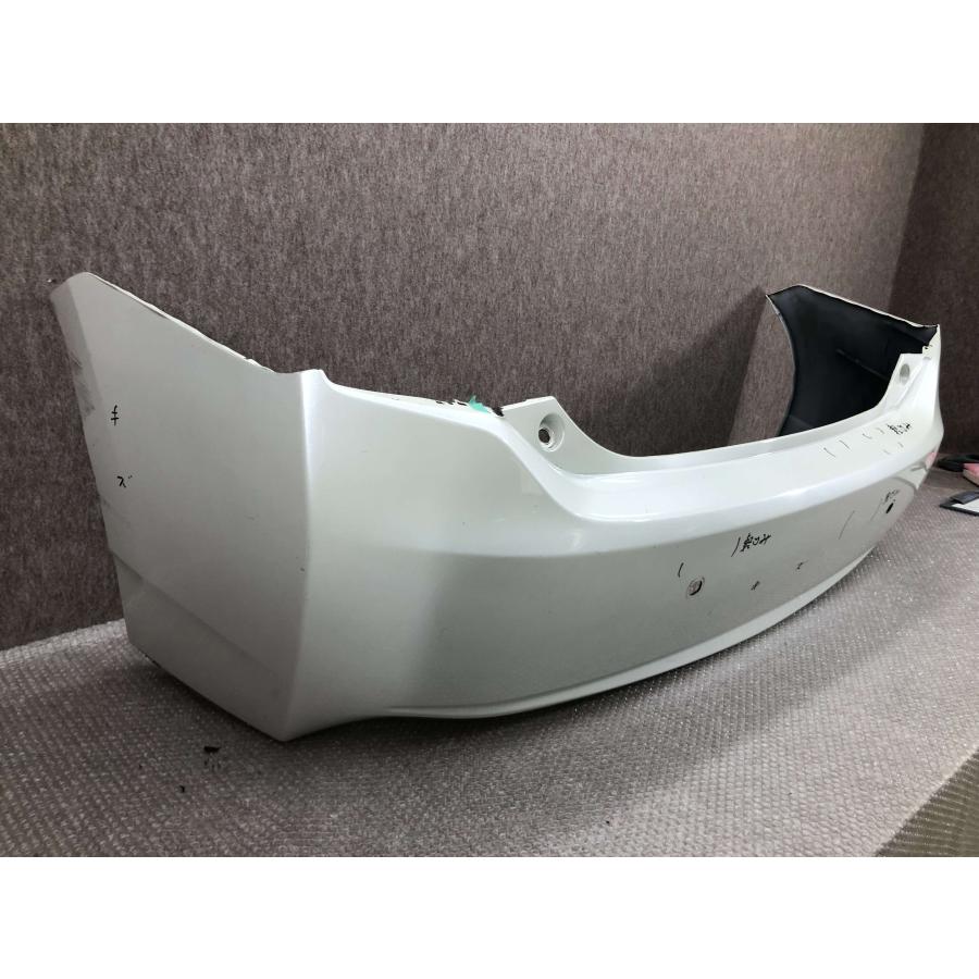 プリウス ZVW30 純正 リアバンパー 52159-47050 : 拓海商事ヤフー店