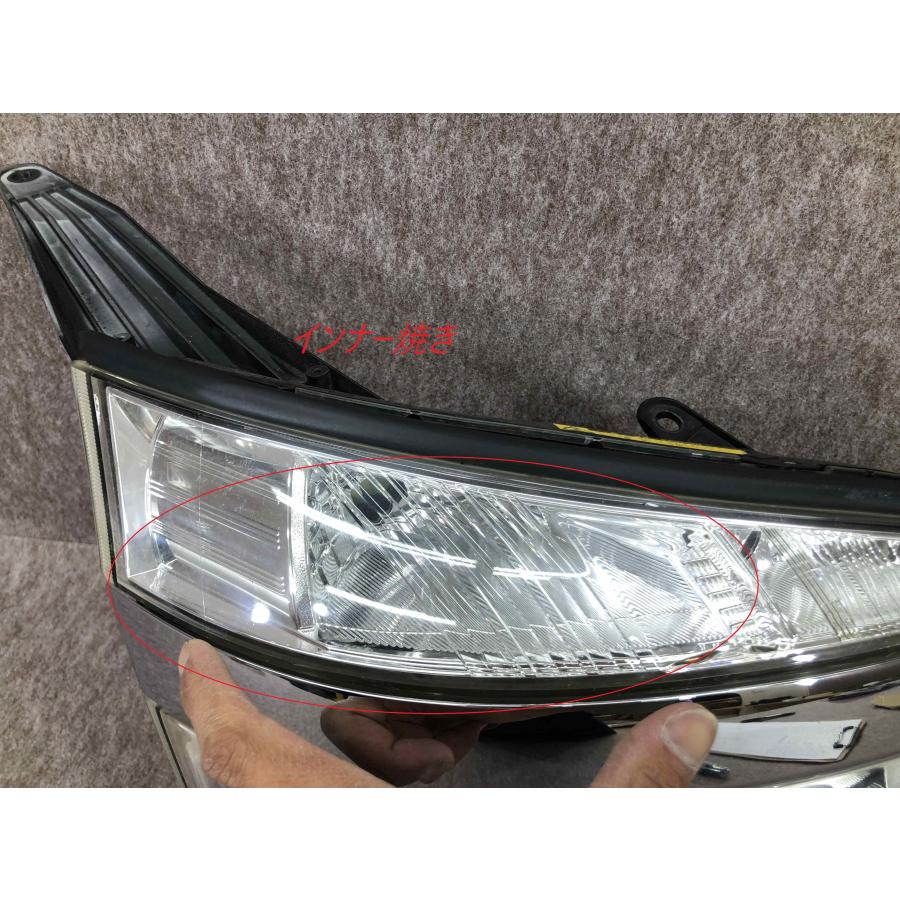 磨き済み トヨタ 後期 HID ZRR70W ヴォクシー 右 ヘッドライト KOITO