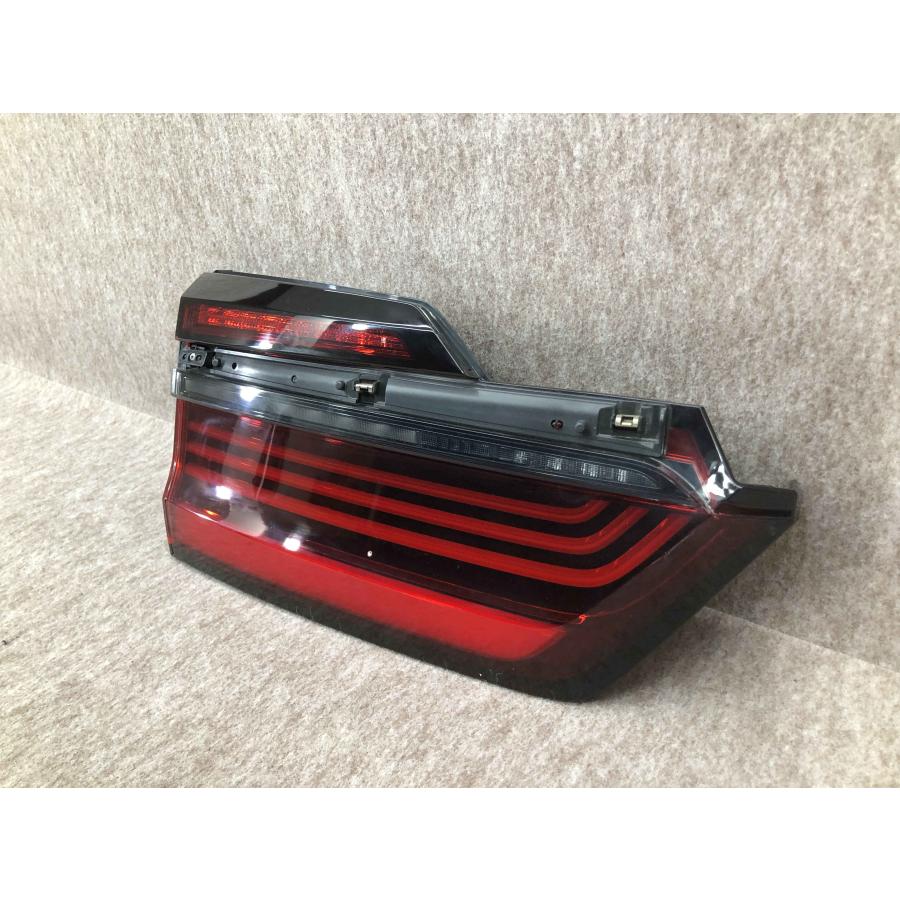 美品 磨き済み ホンダ オデッセイ RC1 RC2 後期 純正 左 テールランプ