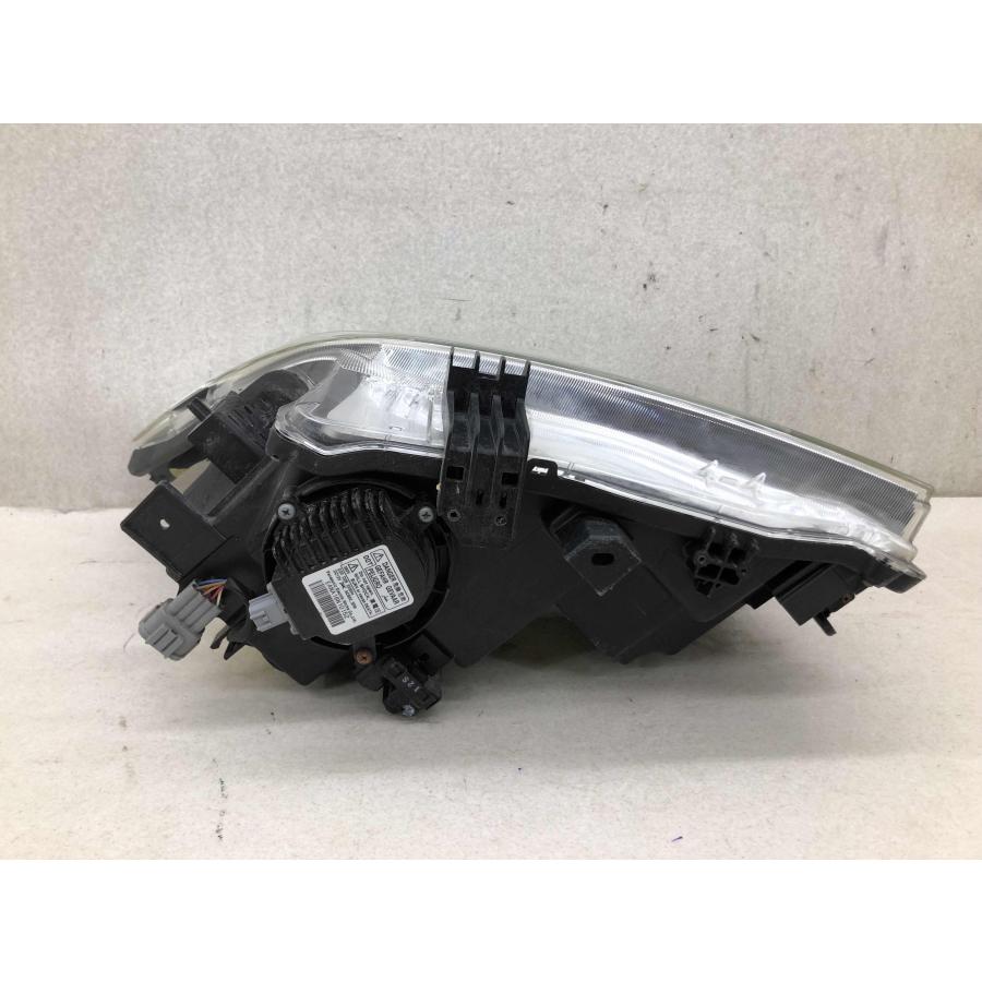 磨き済み E52 エルグランド 右 ヘッドライト KOITO 100-23009