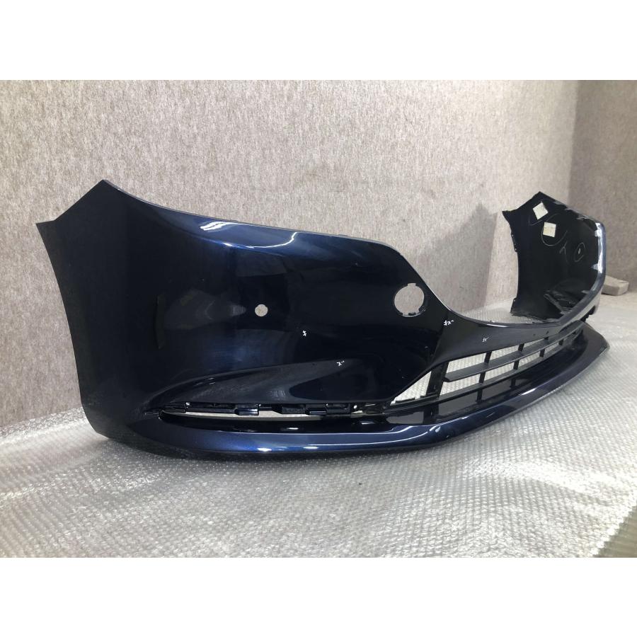 マツダアテンザGJ-2FWの新品未使用、未塗装フロントバンパーです。 マツダ アテンザ GJ系 GJEFP/GJ2AP/GJEFW/GJ2FW/GJ5FW 後期 純正