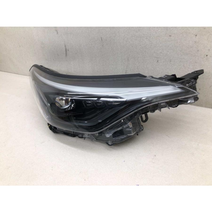 C-HR/CHR/ZYX10/ZYX11/NGX50/NGX10 純正 後期 右ヘッドライト/ランプ