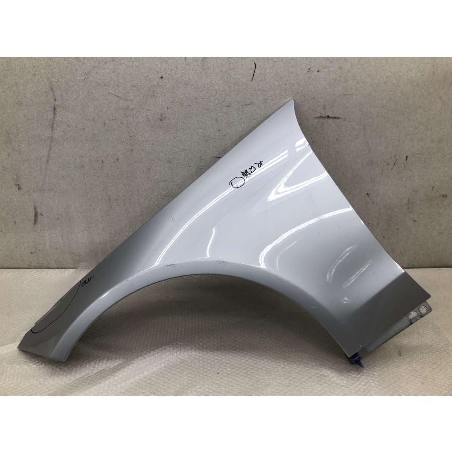メルセデス ベンツ純正 Eクラス W212 左 フロントフェンダー 