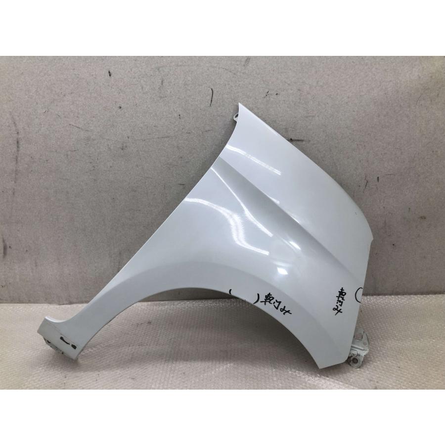 スペーシア純正 右フェンダー ZVB