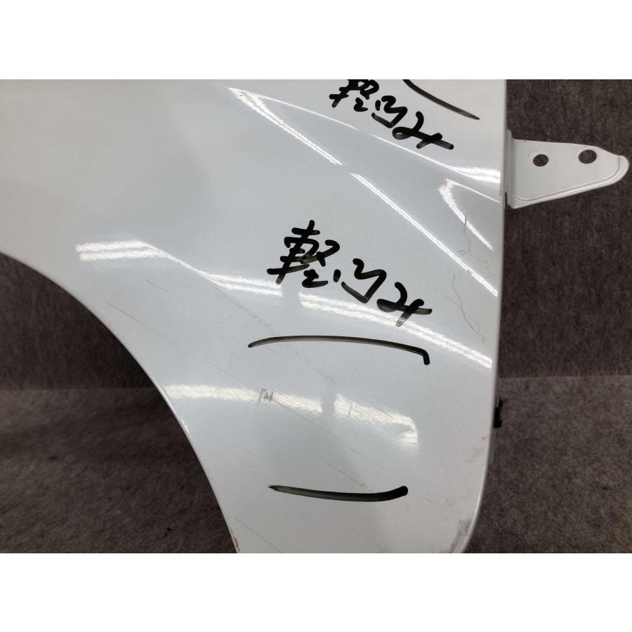 スペーシア カスタム MK53S 純正フェンダー 右