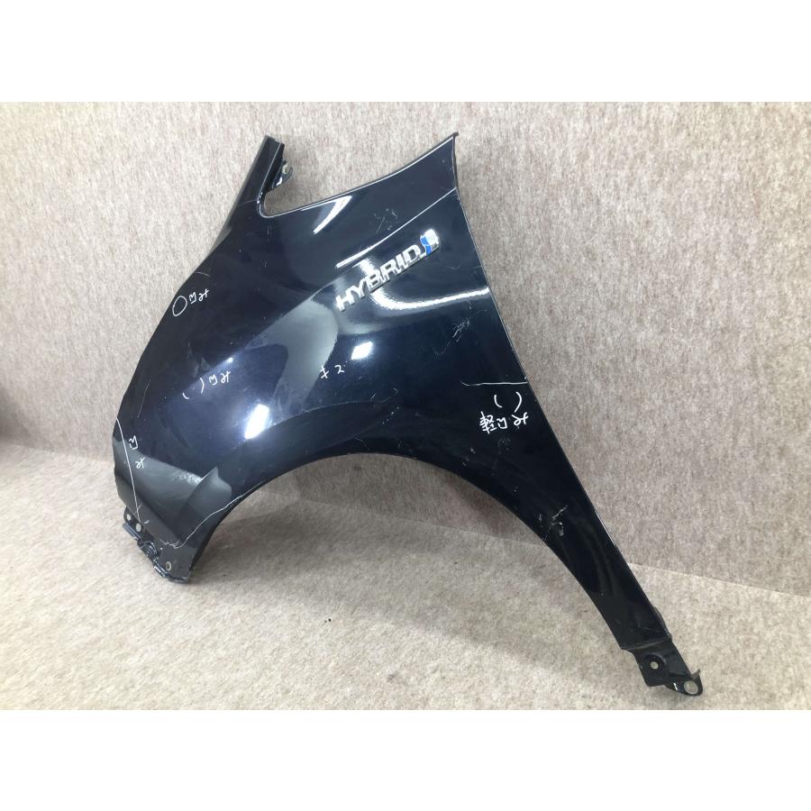 中古 ZRR80/ZRR85/ZWR80 ノア/エスクァイア 純正 右フェンダ トヨタ ヴォクシー 80系 X/V 純正 左 フェンダー ZRR80/ZRR85/ZWR80