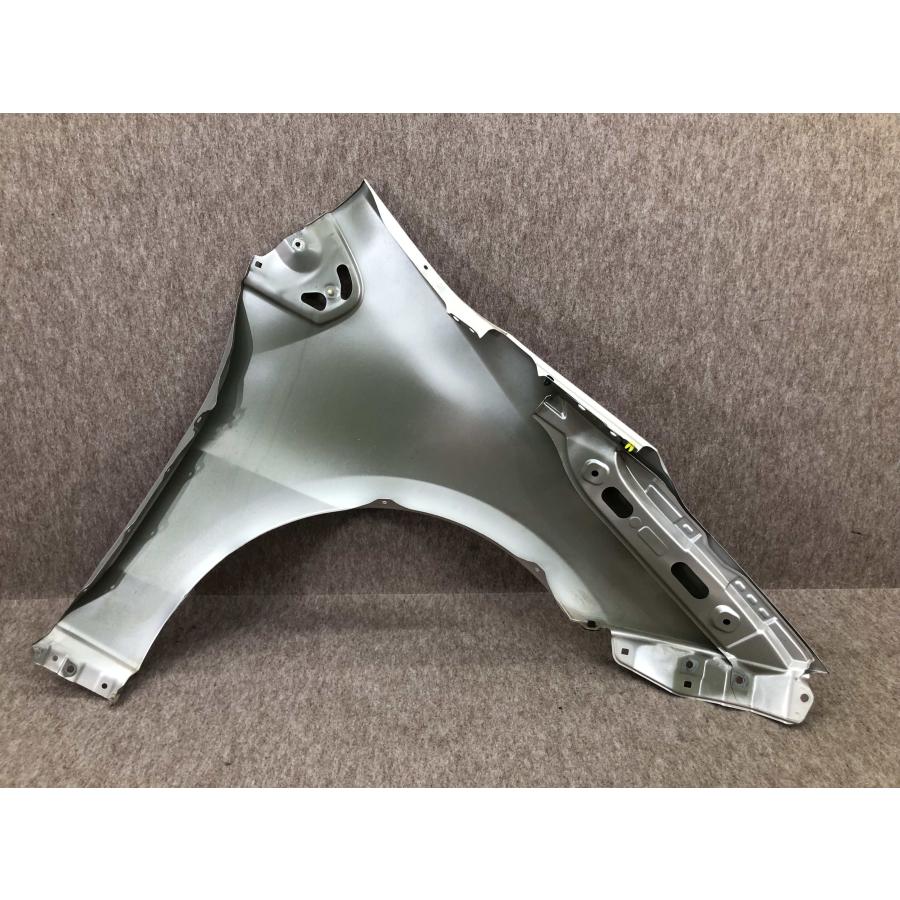 トヨタ 【美品】純正 プリウス（50系  ZVW50） 純正 レザー トヨタ プリウス 50系 純正 左フェンダー ZVW50/ZVW51/ZVW55 : 拓海
