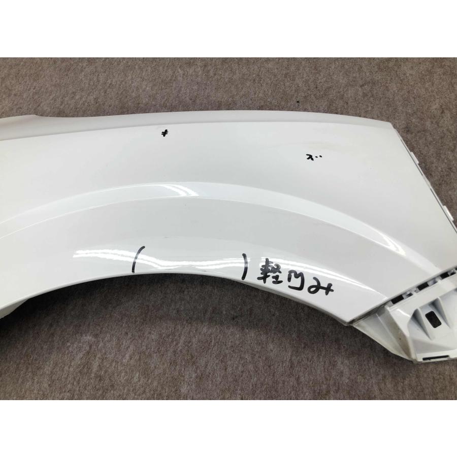 アルト HA36S HA36V 純正 右フロントフェンダー 57611-74P0 スズキ アルト HA36S/HA36V 純正 右 フロントフェンダー 57611-74P0