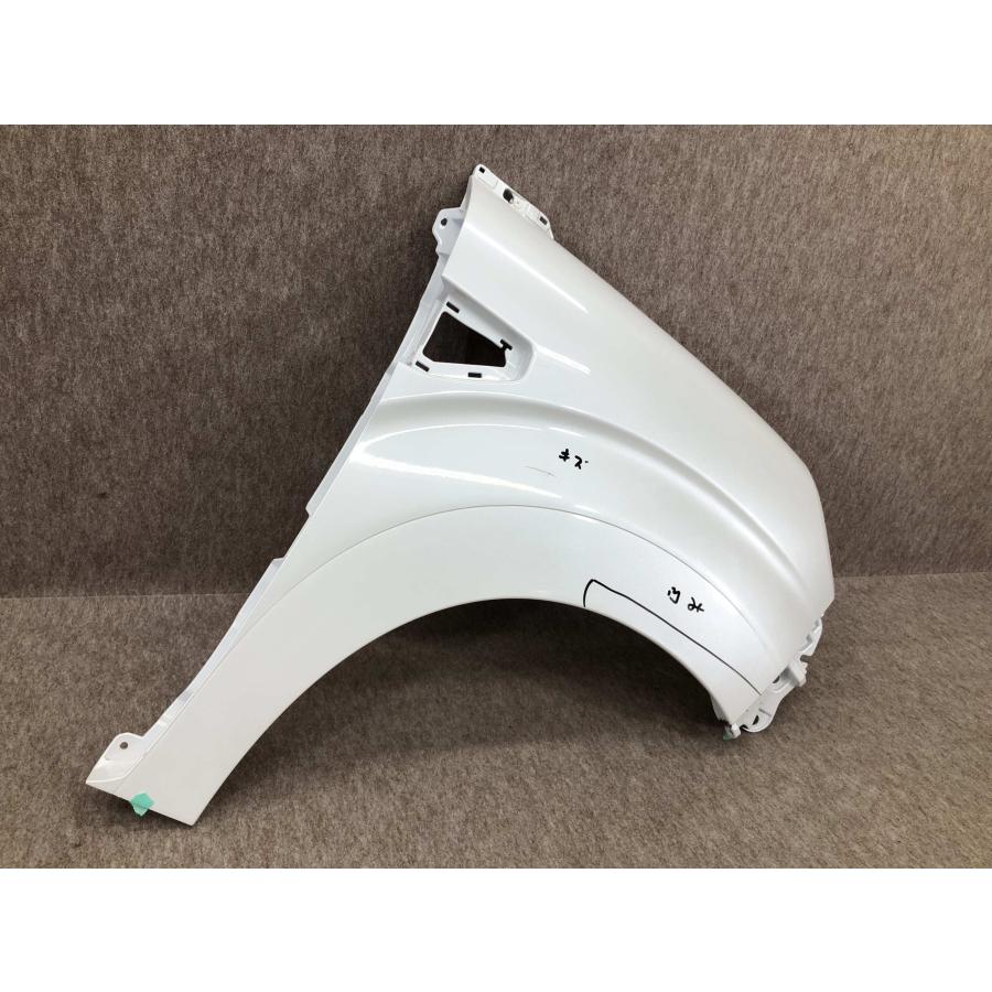 キャスト LA250S 純正 左 フロントフェンダー 53812-B2A20 ダイハツ キャスト LA250S LA260S 純正 右 フロント フェンダー 53811
