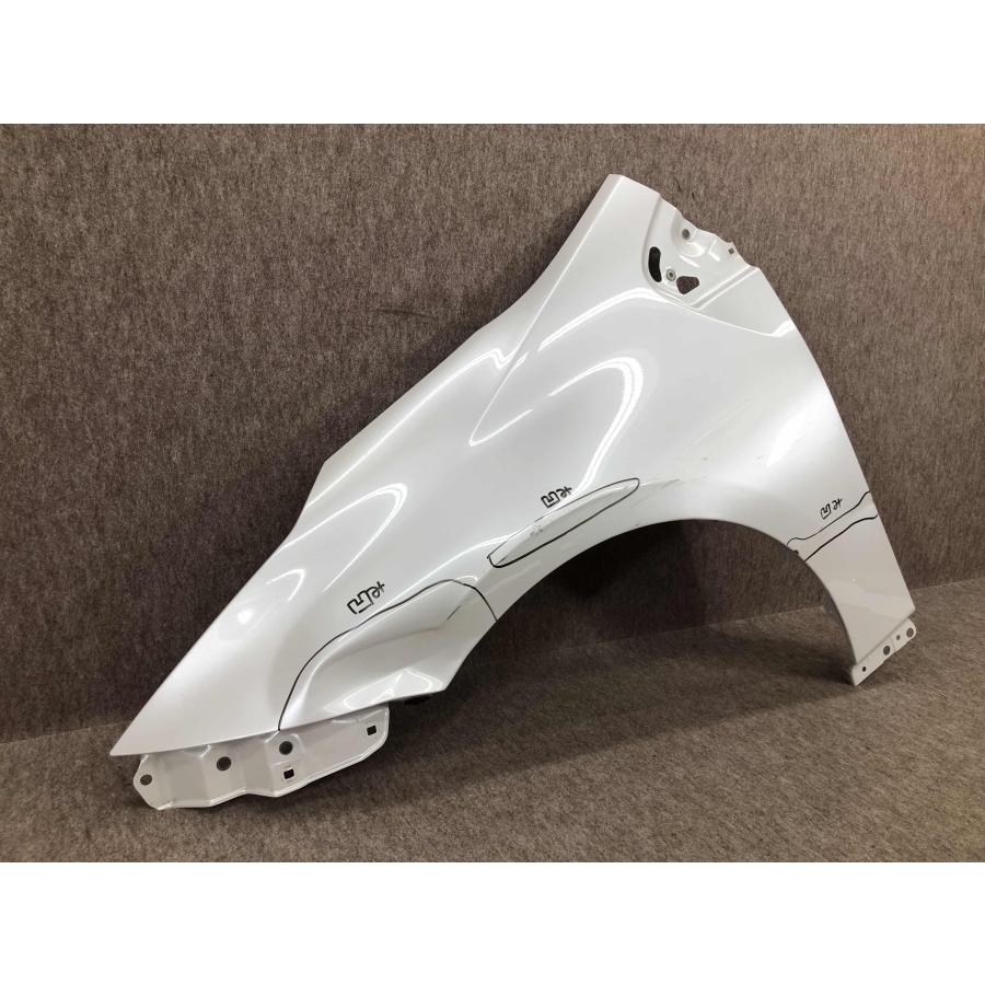 トヨタ プリウス 50系 純正 左フェンダー ZVW50/ZVW51/ZVW55 : 拓海