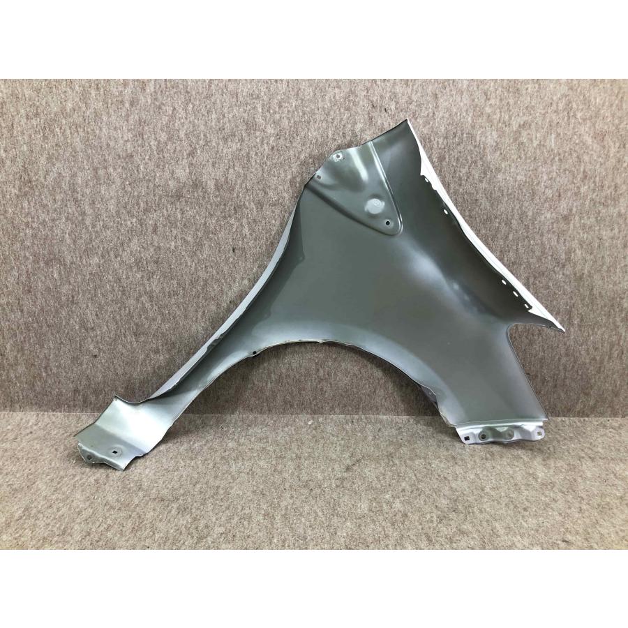 トヨタ ヴィッツ 130系 純正 左フェンダー KSP130 NSP130/NSP135