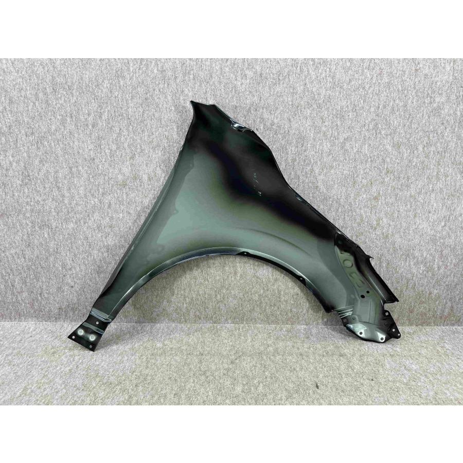 トヨタ ハリアー 80系 純正 左フェンダー AXUH80/AXUH85/MXUA80/MXUA85