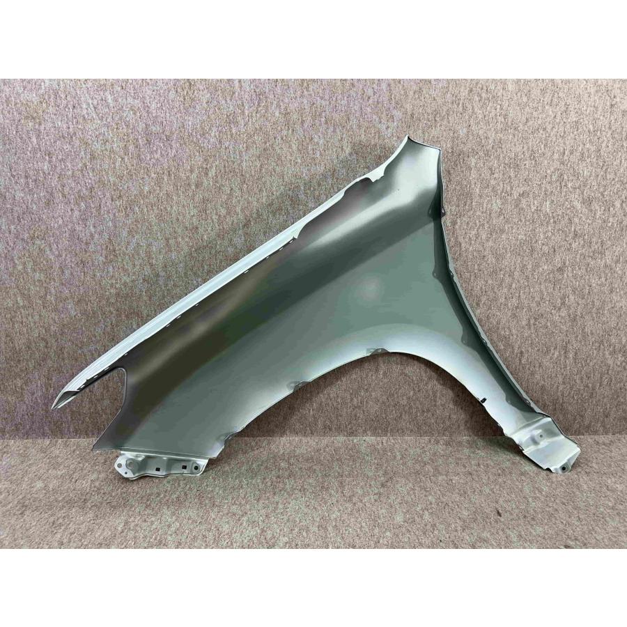 プラド 150系 後期 純正 右 フロントフェンダー 運転席側 TRJ150W トヨタ ランドクルーザープラド TRJ150W 前期/中期 純正 右フェンダー