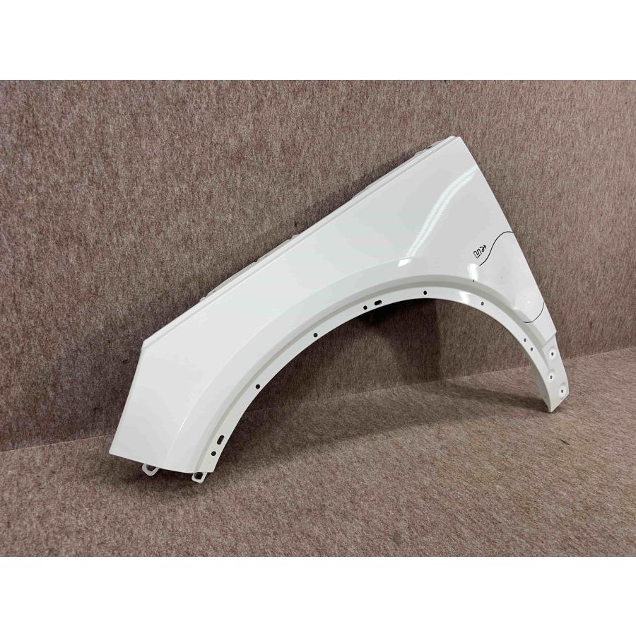 ボルボ XC40 XB系 純正 左 フロントフェンダー 31457583 : 拓海商事