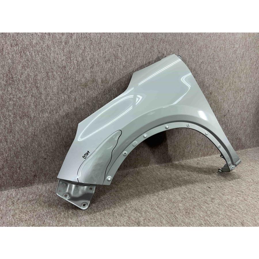 ライズ A200A A210A 純正 左フロントフェンダー トヨタ ライズ/ロッキー 200系 純正 左フェンダー A200A/A201A/A202A