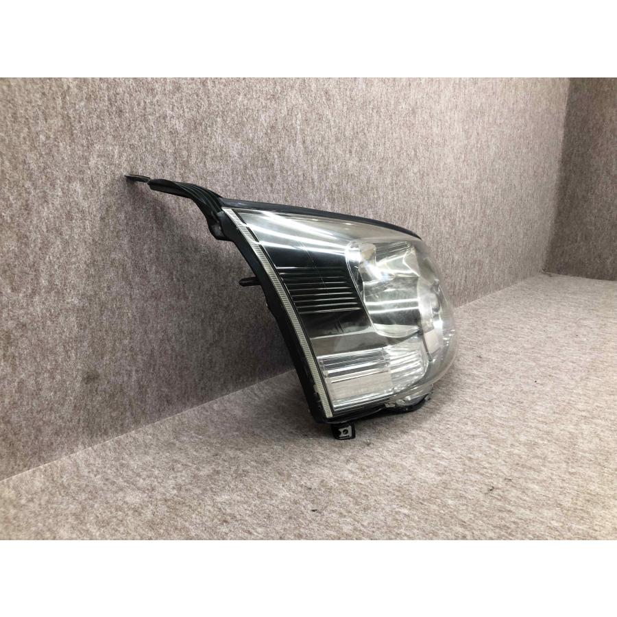 磨き済み トヨタ純正 ZRR70W ZRR75W ノア 前期 HID ヘッドライト