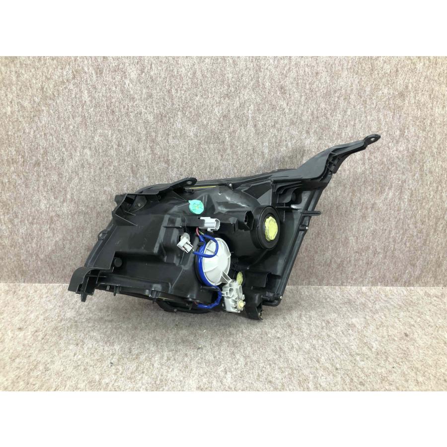 磨き済み トヨタ純正 ZRR70W ZRR75W ノア 前期 HID ヘッドライト