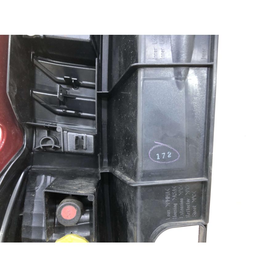 磨き済み ルーミー M900A M910A 純正 右 テールランプ KOITO 220-69044