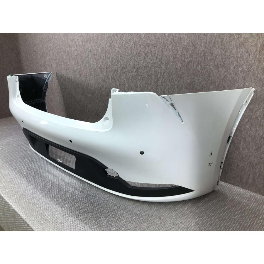 プリウス ZVW60/ZVW65/MXWH60/MXWH60 純正 リアバンパー 52159-47230