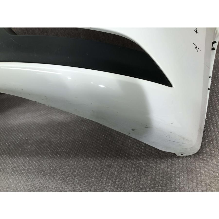 プリウス ZVW60/ZVW65/MXWH60/MXWH60 純正 リアバンパー 52159-47230