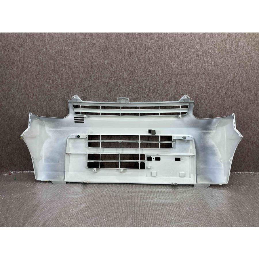 エブリィバン DA17V 純正 フロントバンパー 71711-64P1 スズキ エブリィバン DA17V 純正 フロントバンパー 71711-64P1 : 拓海