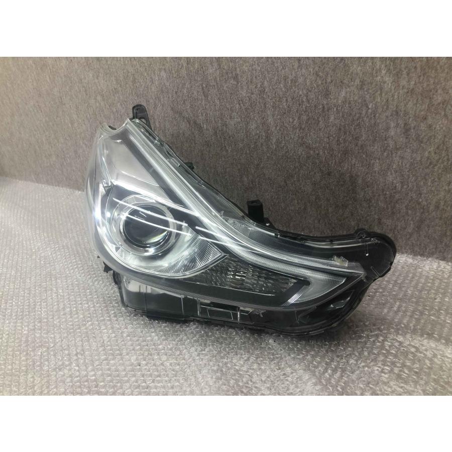 トヨタ純正ヘッドライト　プリウスZVW41 磨き済み トヨタ 純正 ZVW40 ZVW41 プリウスα 後期 LED ヘッドライト