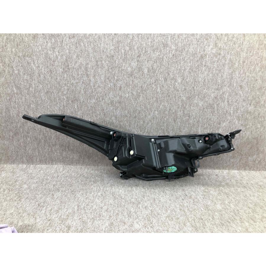 レンズ美品 磨き済み C-HR C HR CHR 中期 左 LED ヘッドライト KOITO