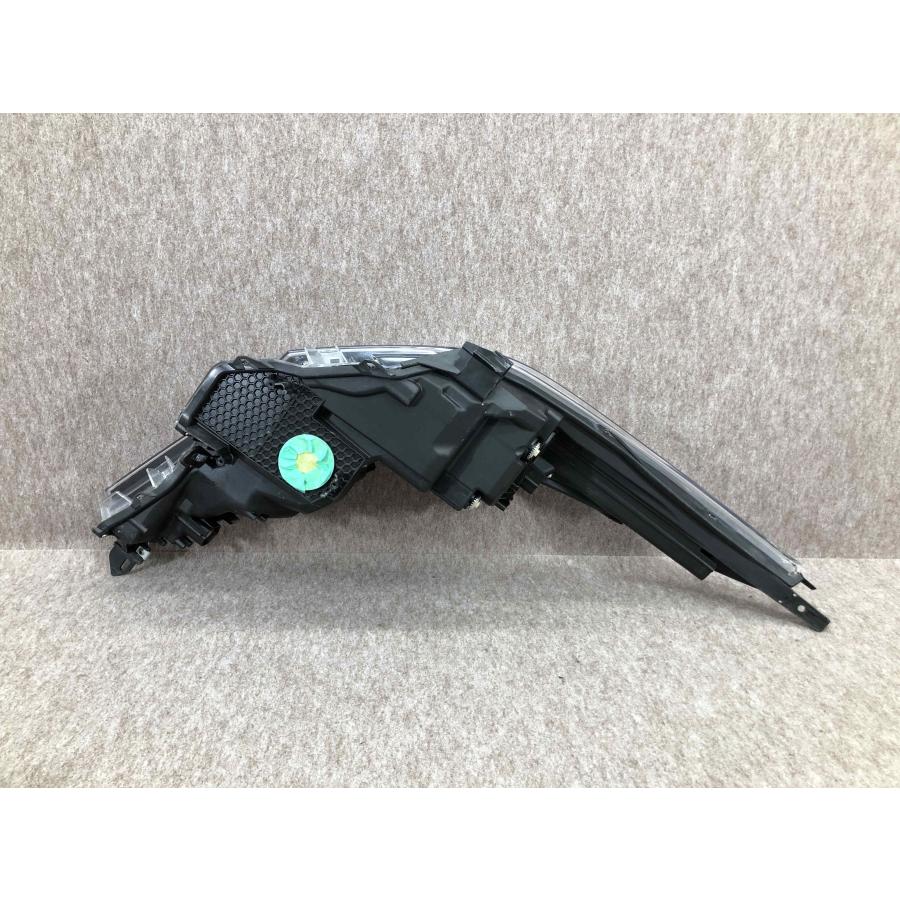 レンズ美品 磨き済み C-HR C HR CHR 中期 左 LED ヘッドライト KOITO