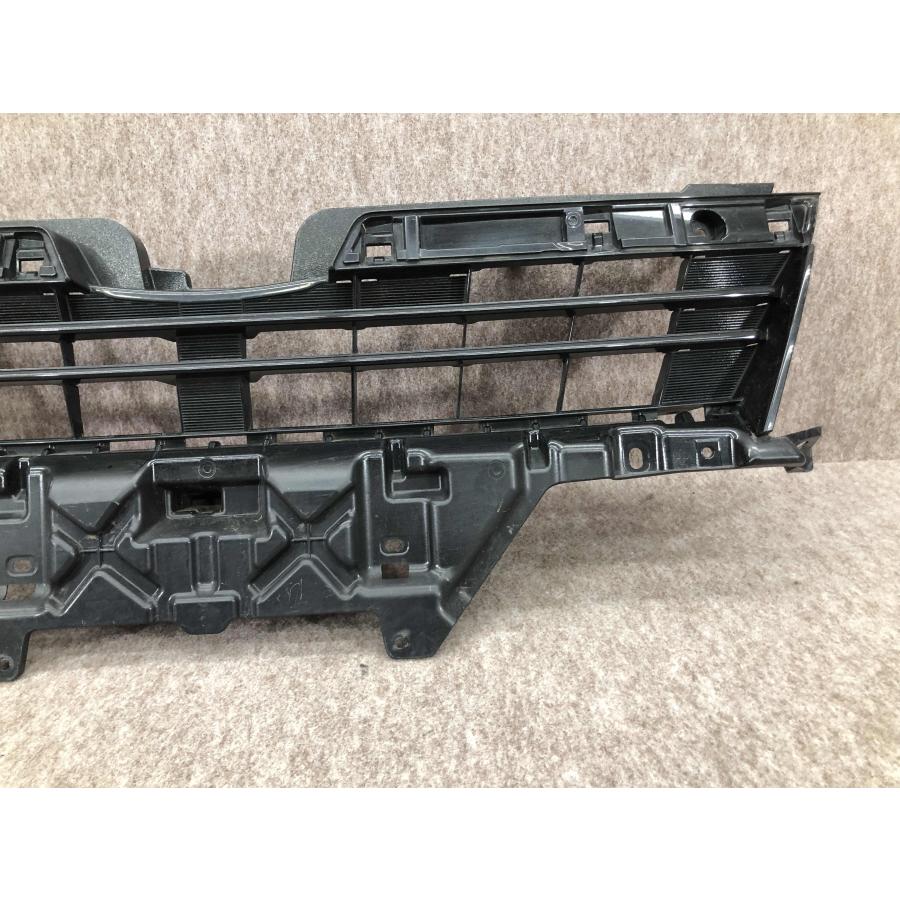 80ヴォクシー 純正 後期 フロントグリル ヴォクシー ZRR80 純正 フロントグリル 53111-28680 : 拓海商事ヤフー