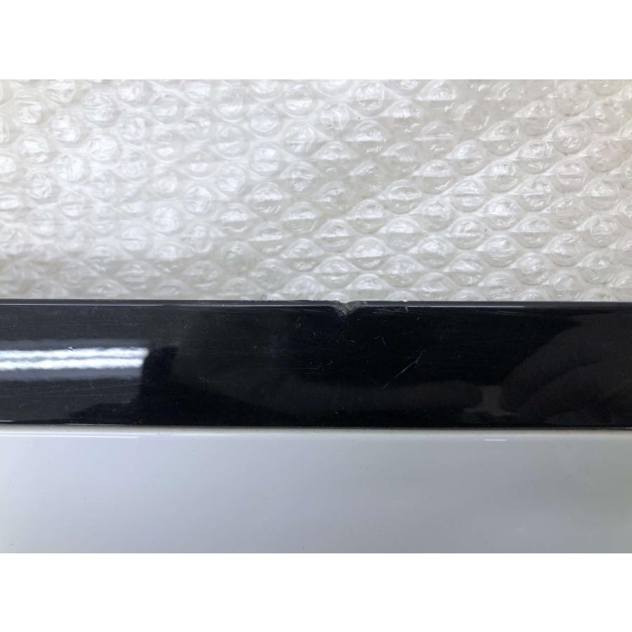 ランドローバー レンジローバーヴェラール 左リアドアパネル J8A2