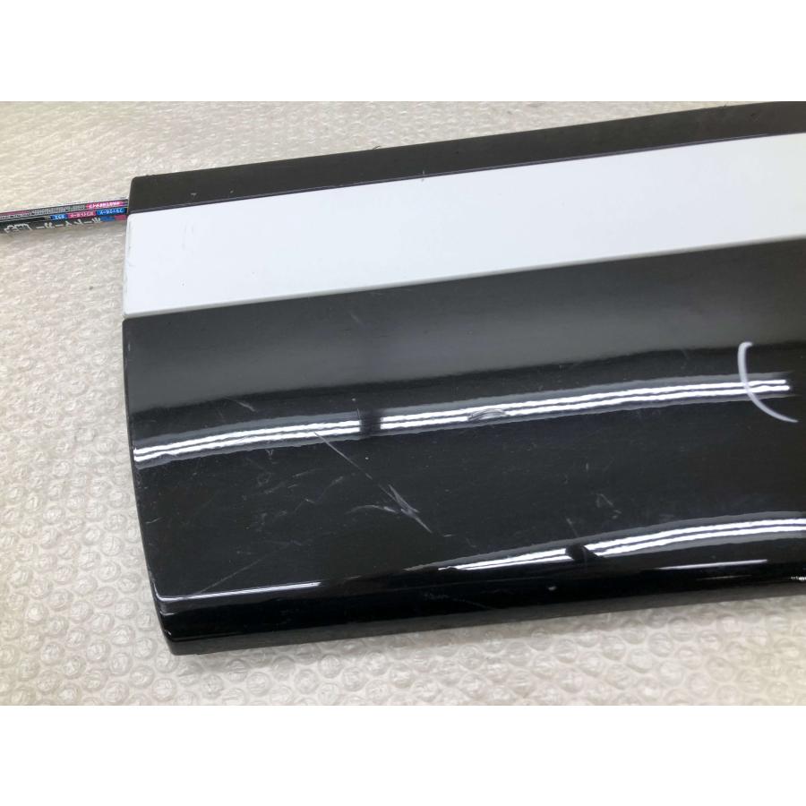 ランドローバー レンジローバーヴェラール 左リアドアパネル J8A2