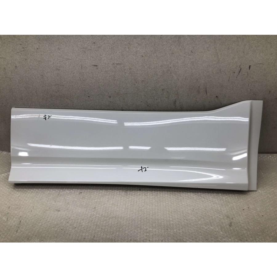 ZRR80W/ZRR85Wノア/ヴォクシー 純正 フロントドアパネル 右前