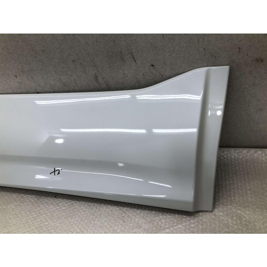 ZRR80W/ZRR85Wノア/ヴォクシー 純正 フロントドアパネル 右前