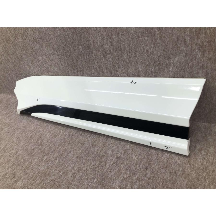 ヤリスクロスモデリスタサイドスカート左側