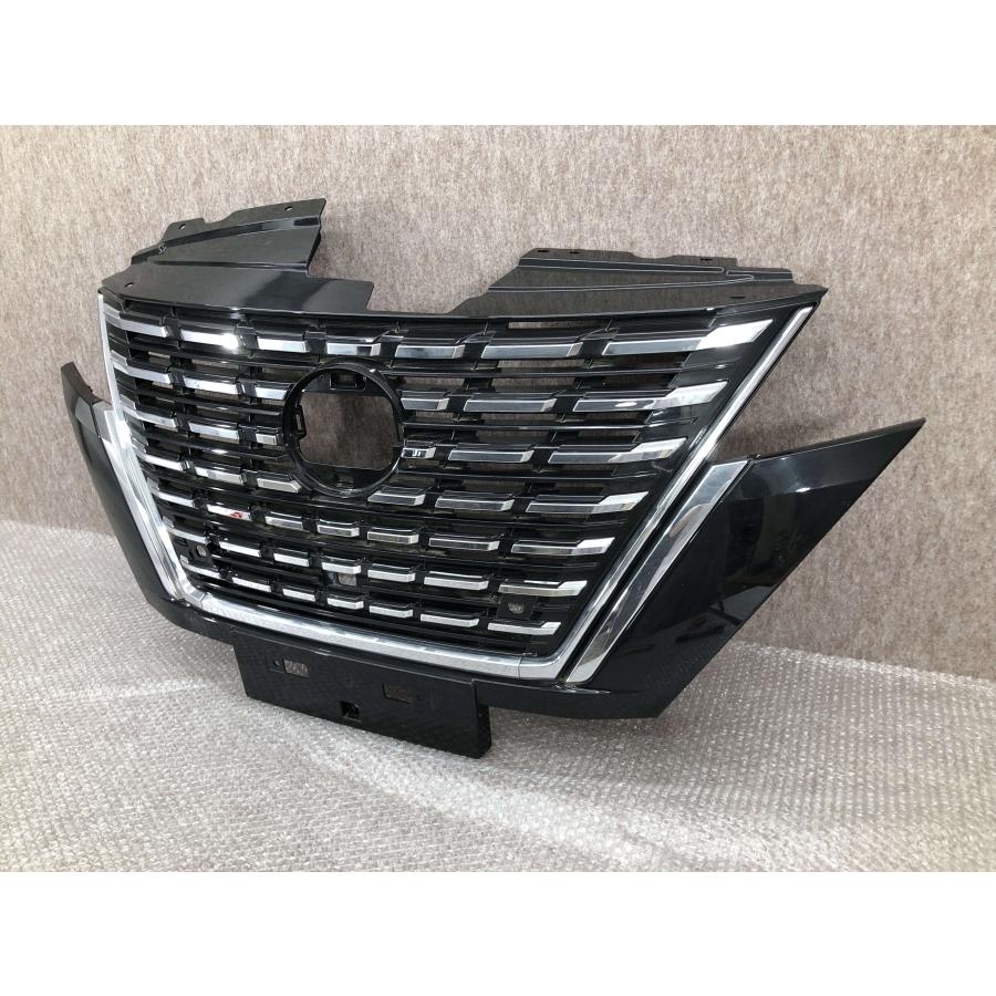 日産 セレナ ハイウェイスター C27 後期 純正 フロントグリル