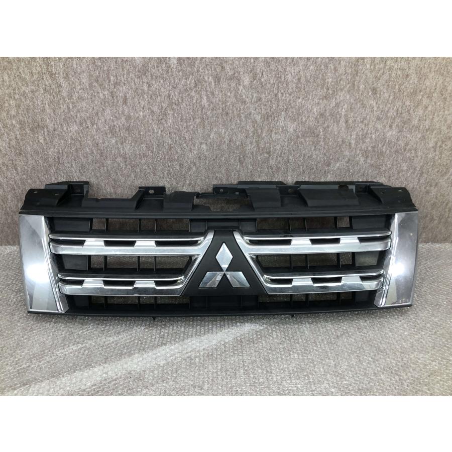 三菱 V98W パジェロ 中期 純正 フロントグリル ラジエターグリル
