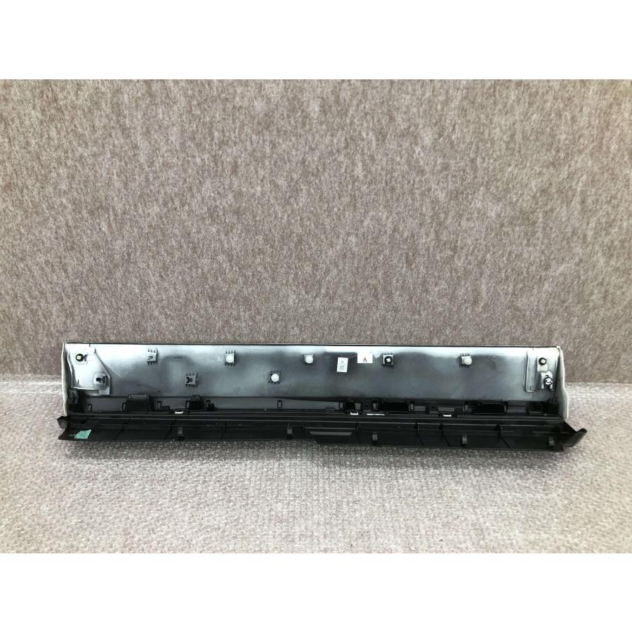 ノア ヴォクシー ZVW90 純正 フロント ドア パネル 右 76903-V1010