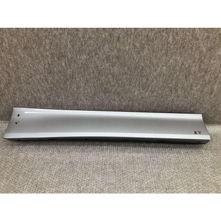 トヨタ 純正 ZWR90W ZWR95W MZRA90W MZRA95W 90 ノア ヴォクシー 76905