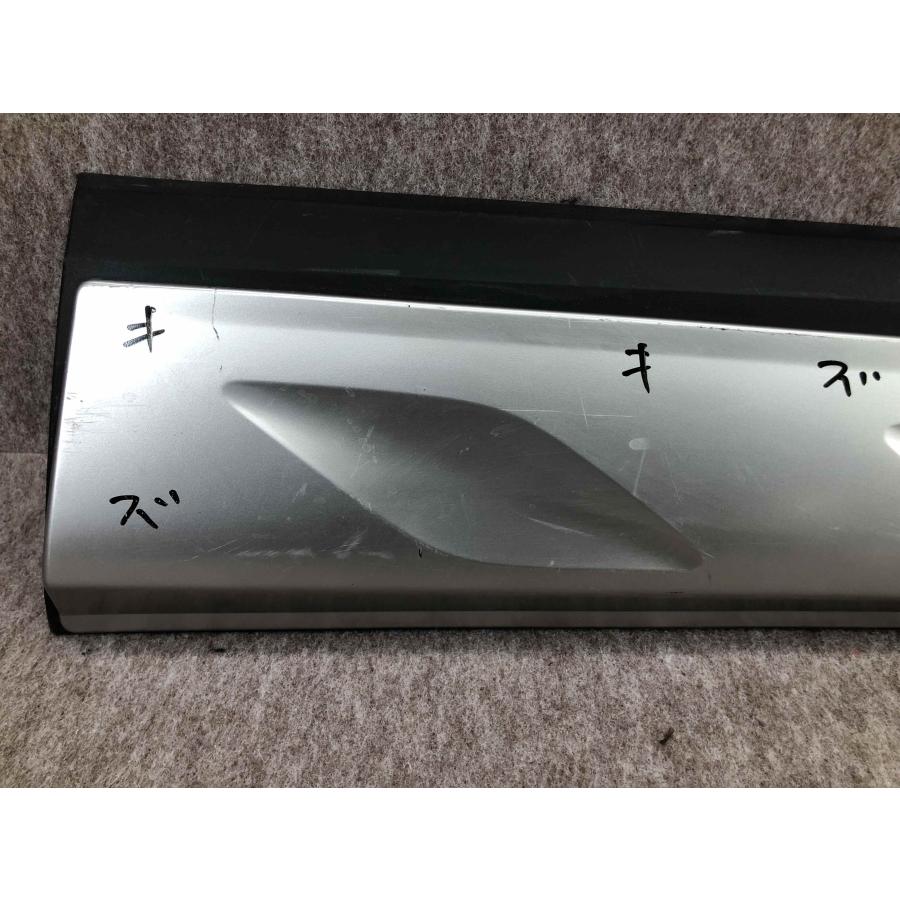 C-HR/CHR ZYX10/ZYX11/NGX50/NGX10 純正 右フロントドア サイドパネル