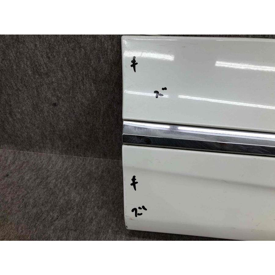 トヨタ　モデリスタ　サイドスカート　パネル　エスクァイア　助手席側 モデリスタ エスクァイア ノア ヴォクシー ZRR80G ZWR80G 右 フロント