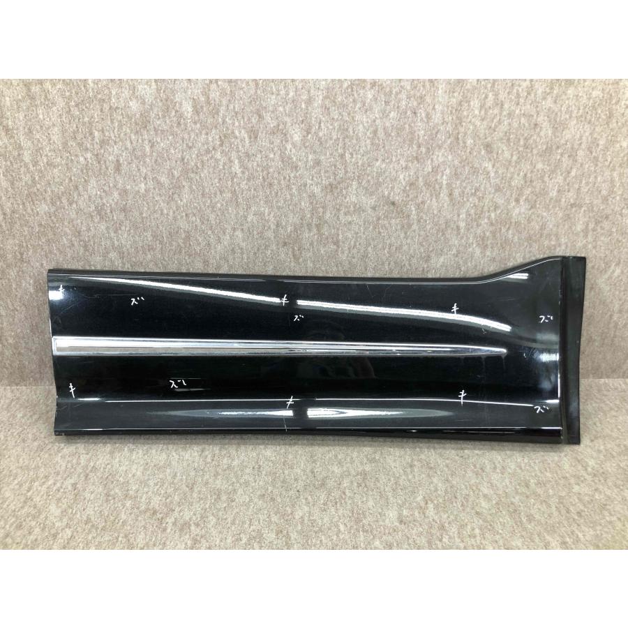 ZRR80W/ZRR85Wノア/ヴォクシー 純正 フロントドアパネル 右前