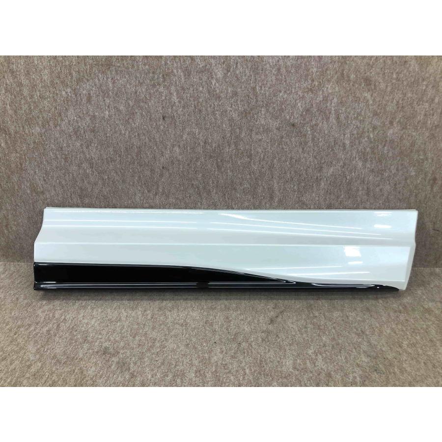 トヨタ　40系ヴェルファイアGRサイドスカート(右側) 新品未使用品 美品 TRD トヨタ ヴェルファイア 40系 純正 右 スライドドア サイド