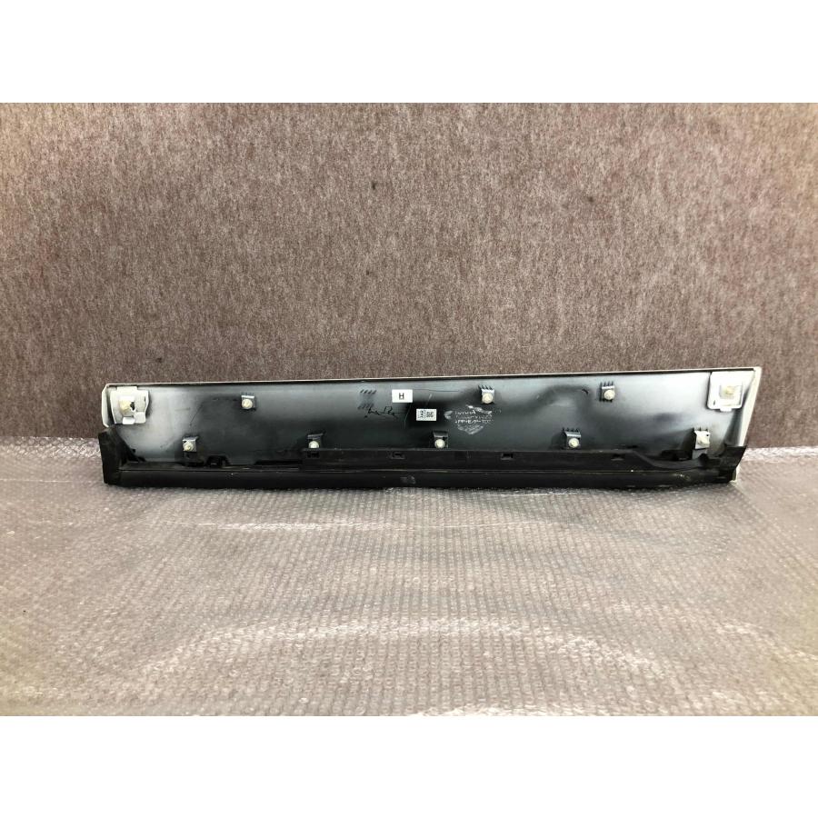 ノア/ヴォクシー MZRA90 右スライドドアパネル 純正 76905-V1020