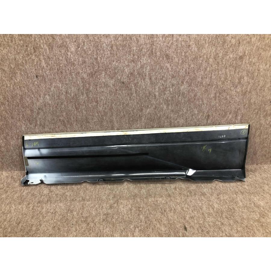 ヴォクシー ZWR90W 90 TRD 右 リア ドアパネル サイドスカート